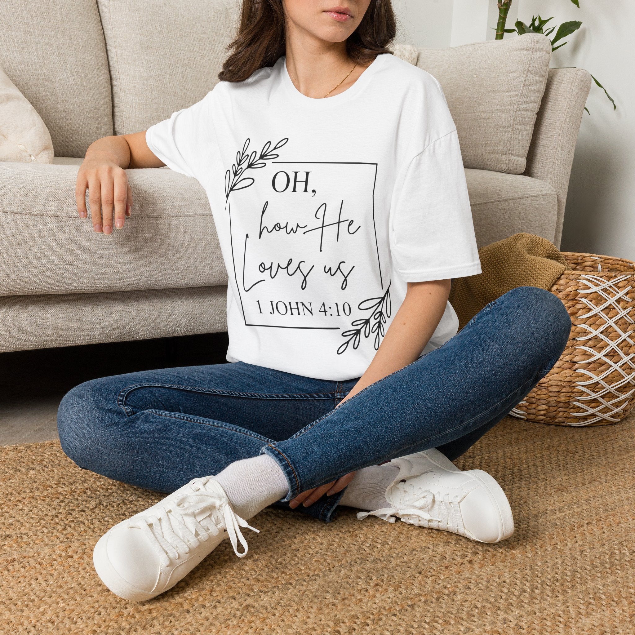 Oh How He Loves Us 1 John 4:10 T-Shirt | Christian Scripture Tee